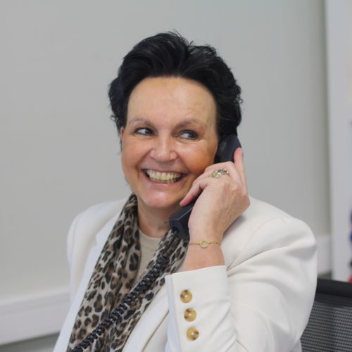 Accountmanager aan de telefoon